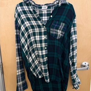 GAP Teal and Navy Plaid Button-Up Shirt